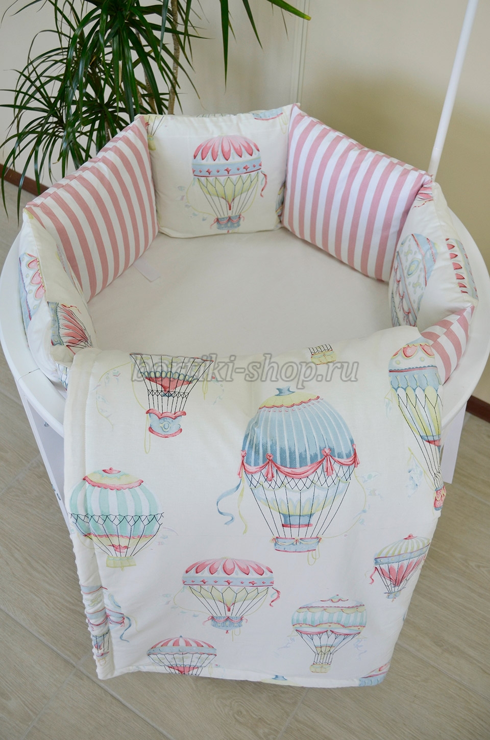 Комплект бортиков Полет на воздушном шаре 12 шт